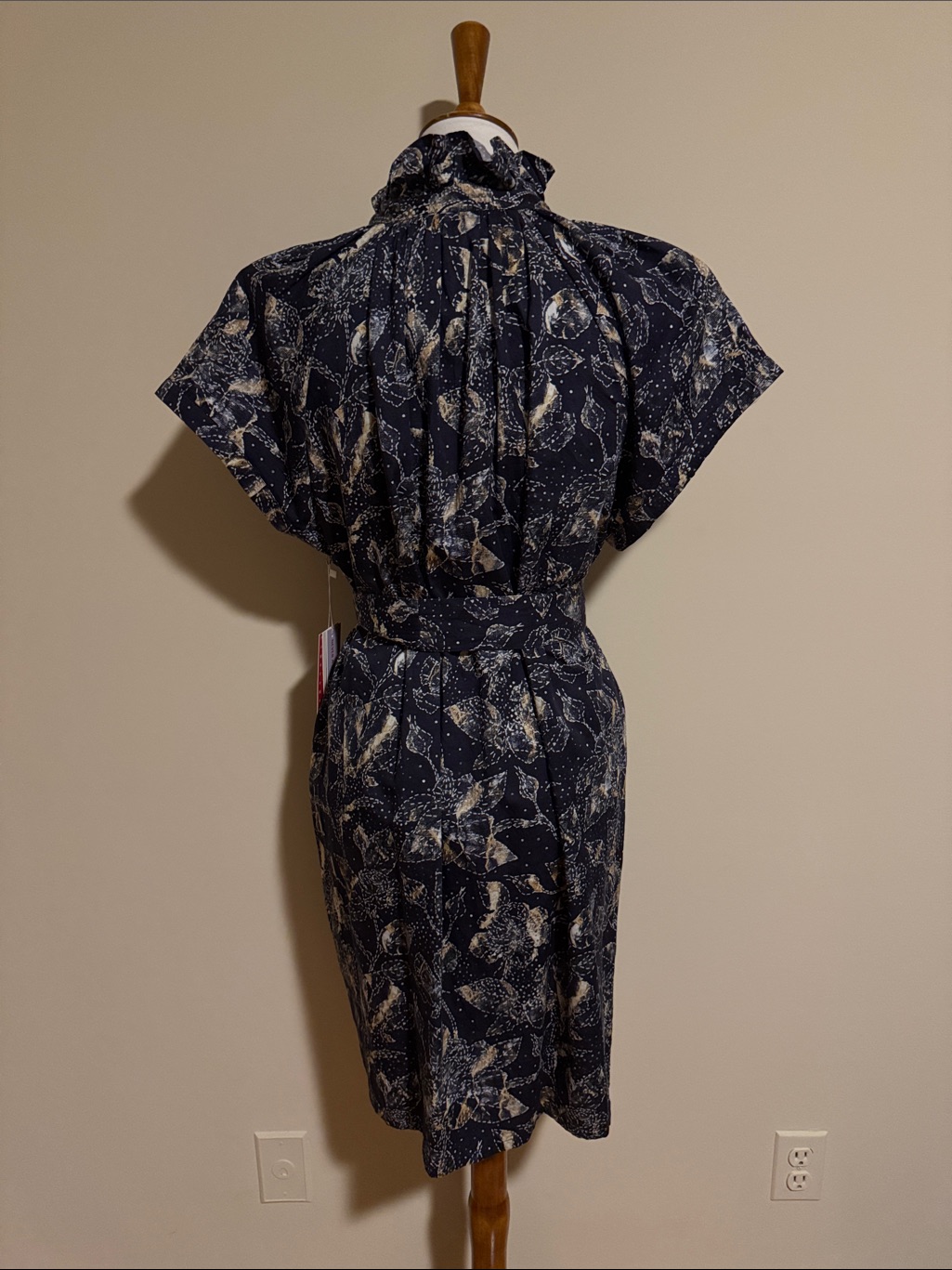 Never A Wallflower Vicki Button Down Dress In Shibori Rose Navy — image 2 of 8